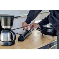 Brennenstuhl Stopcontactverdeler IP44 6-voudig Zwart 2m H07RN-F 3G1,5 -Miakita Winkel 4007123575978 1159970 a007 others